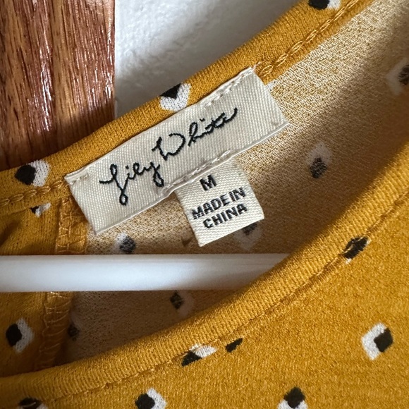 Lily White Yellow Polka Dot Short Sleeve Tee - Picture 3 of 3